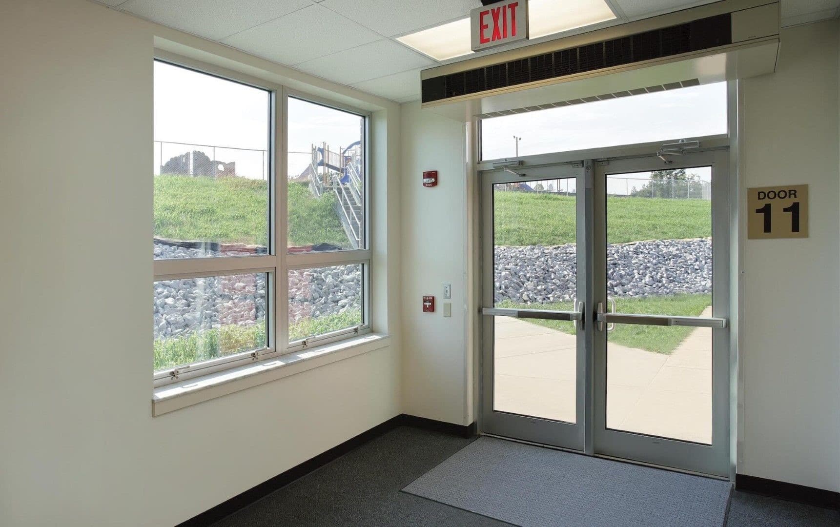 Henryville Schools - Kawneer Canada