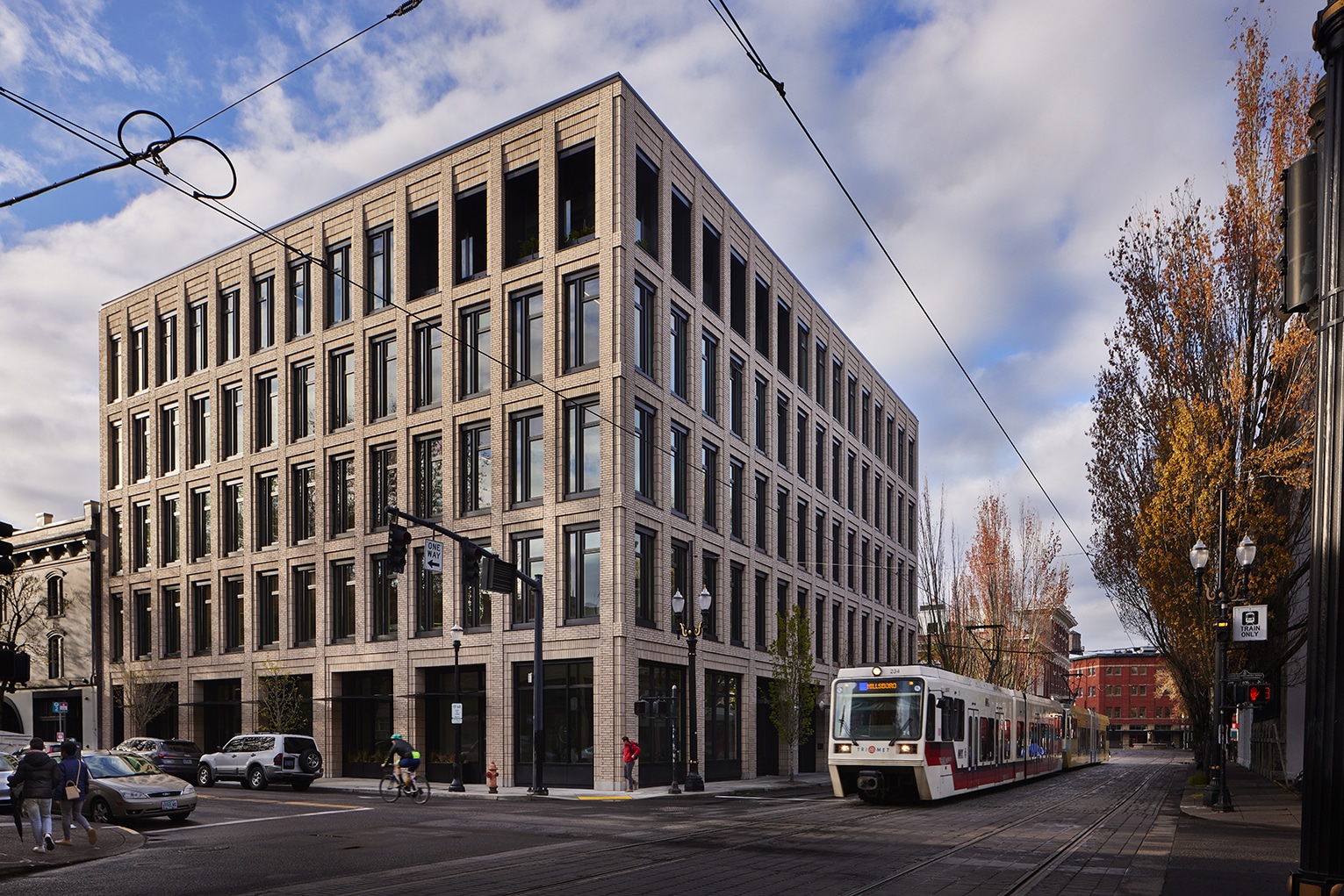 PAE Living Building Portland Oregon USA Office Sector and Retail Project Architecture Kawneer Company Inc Sustainability Curtain Wall Storefront Entrances